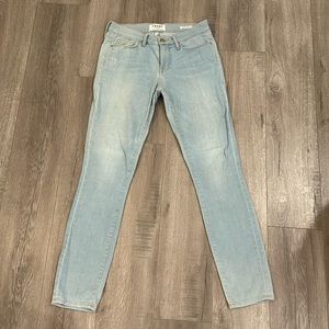 Frame Le Skinny de Jeanne light wash denim skinny jeans size 28